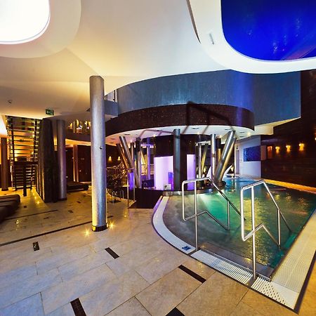 Blue Diamond Hotel Active Spa Trzebownisko Dış mekan fotoğraf