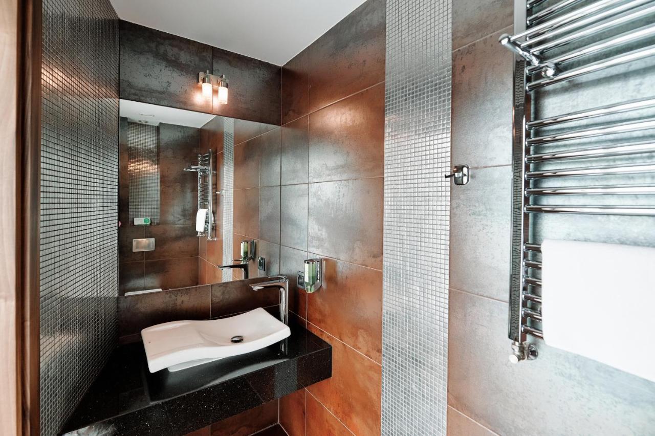 Blue Diamond Hotel Active Spa Trzebownisko Dış mekan fotoğraf