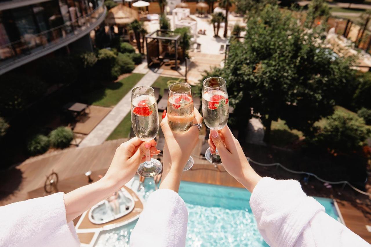 Blue Diamond Hotel Active Spa Trzebownisko Dış mekan fotoğraf