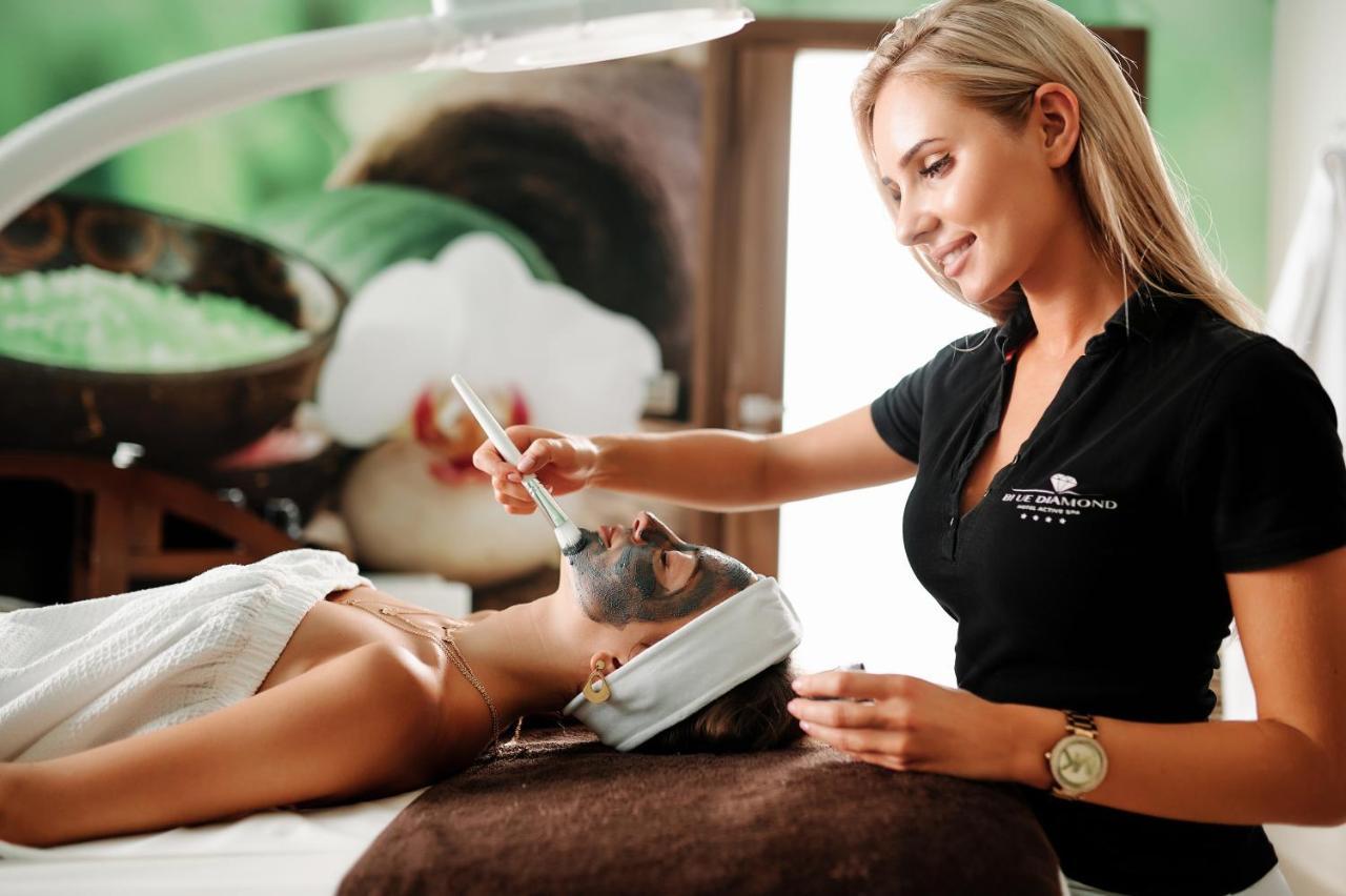 Blue Diamond Hotel Active Spa Trzebownisko Dış mekan fotoğraf