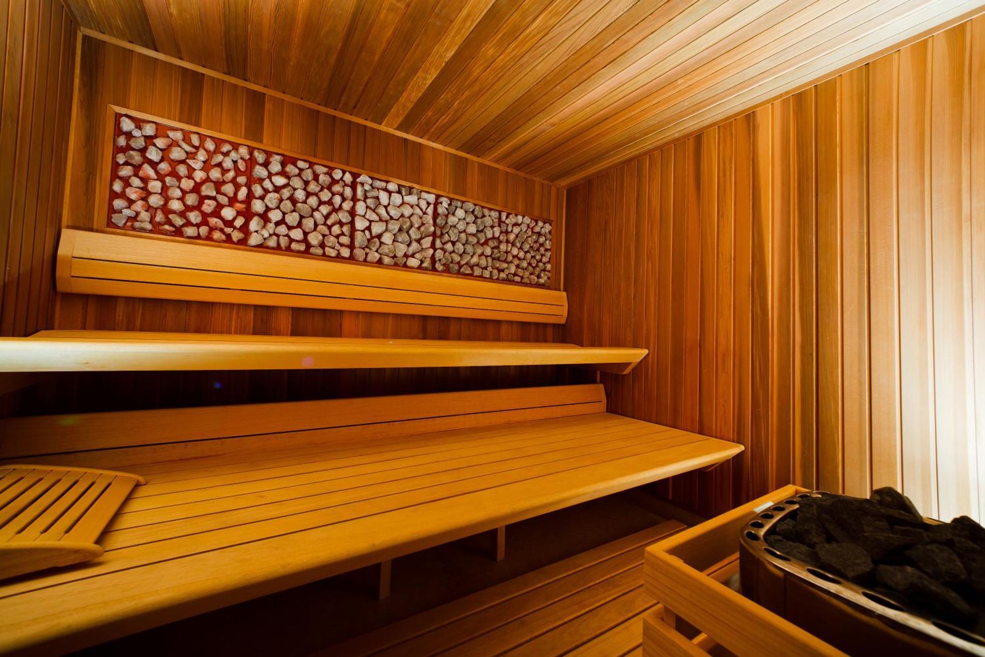 Blue Diamond Hotel Active Spa Trzebownisko Dış mekan fotoğraf